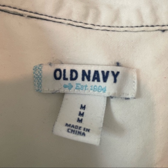 Old Navy Ombrè Denim Button Up Shirt Size Medium - Picture 3 of 5